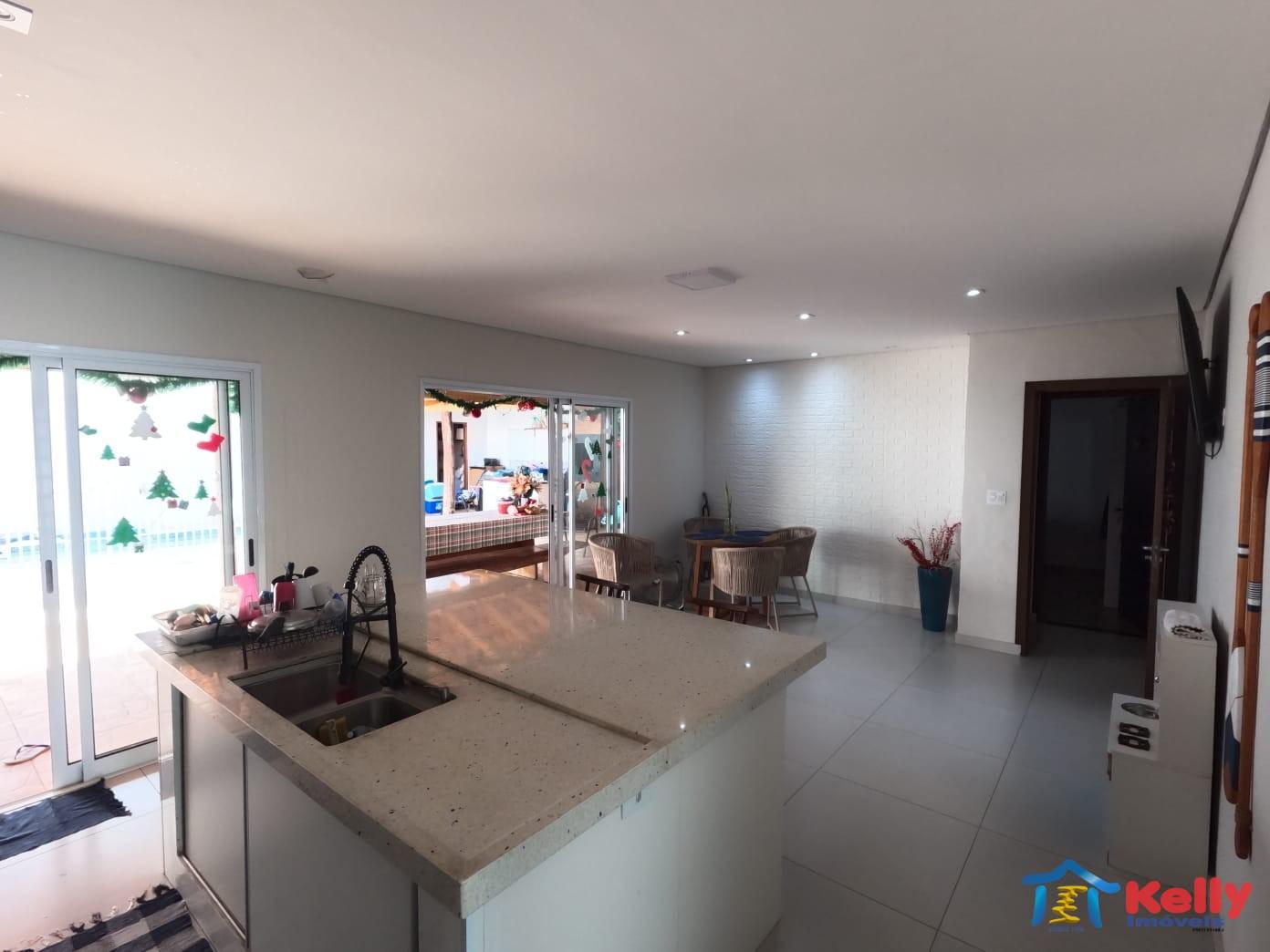 Casa, 3 quartos, 188 m² - Foto 2