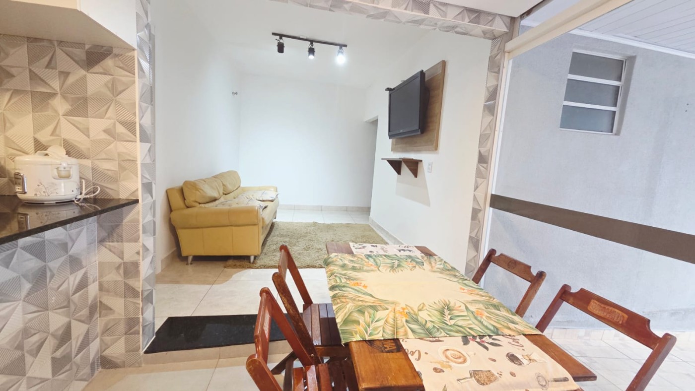 Casa, 2 quartos, 72 m² - Foto 1