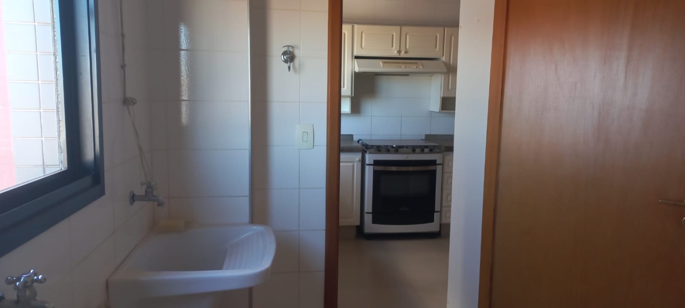Apartamento, 3 quartos, 147 m² - Foto 2